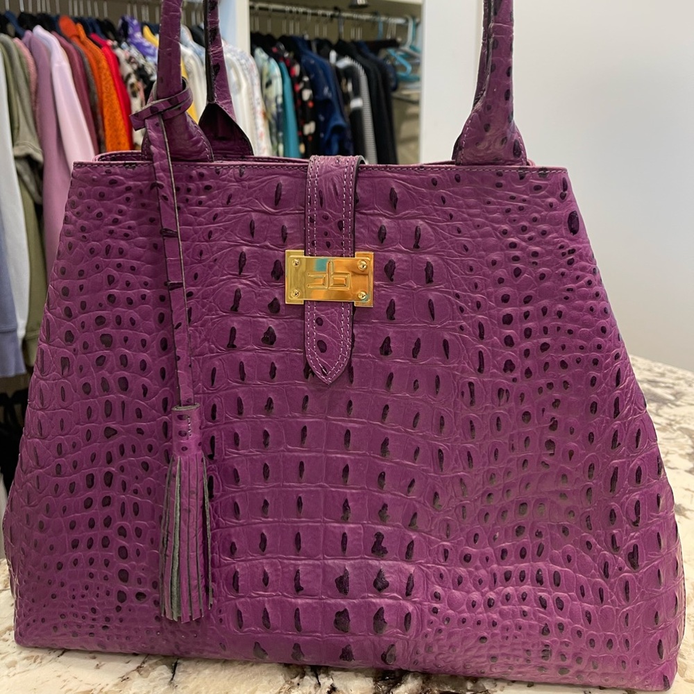 Courage B ostrich print genuine leather shoulder bag